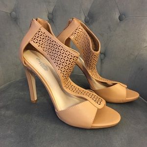 Laser cut faux leather camel pumps